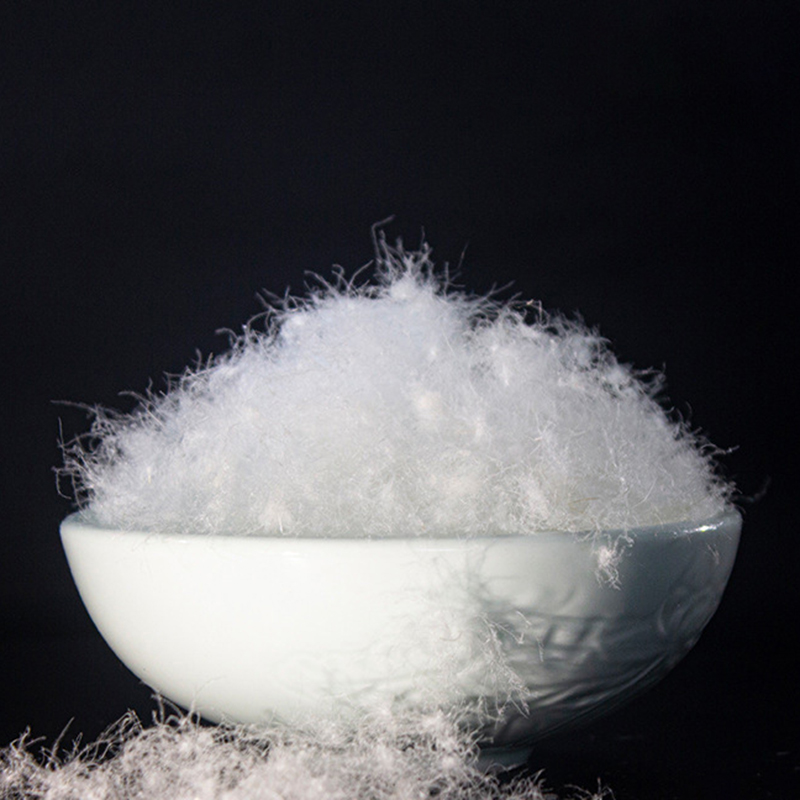 80% białego puchu gęsiego