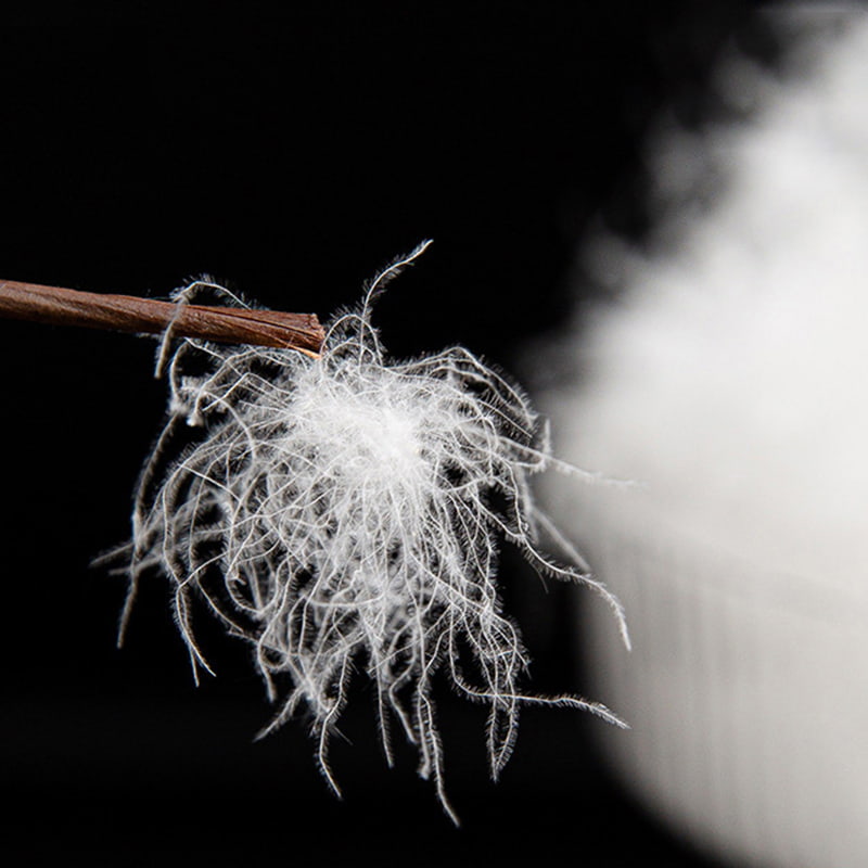 50% białego puchu gęsiego 50% białego puchu gęsiego